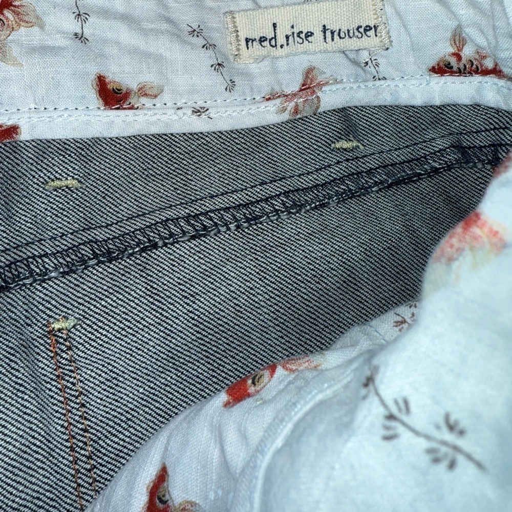 Shio Super Dark Wash Flared Jeans - Picture 5 of 5